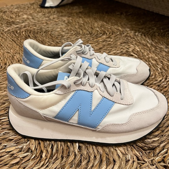 New Balance 237 - Picture 1 of 3